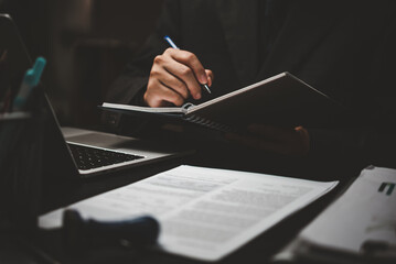 现代诗歌精选（二十篇）